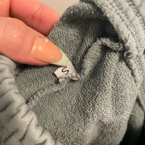 BOYS LIE V2 SWEAT SHORTS - Picture 3 of 4